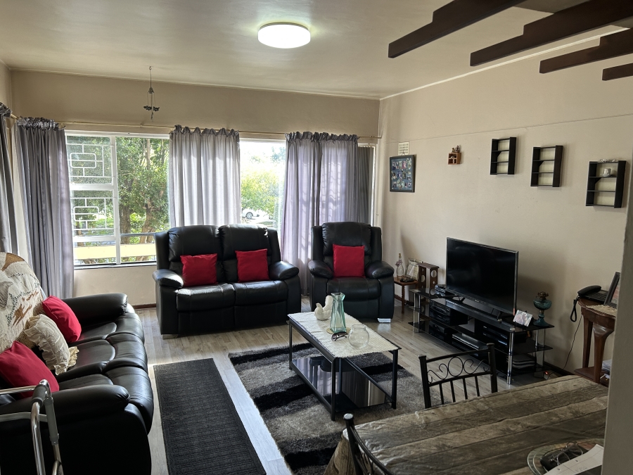 2 Bedroom Property for Sale in Loumar Western Cape